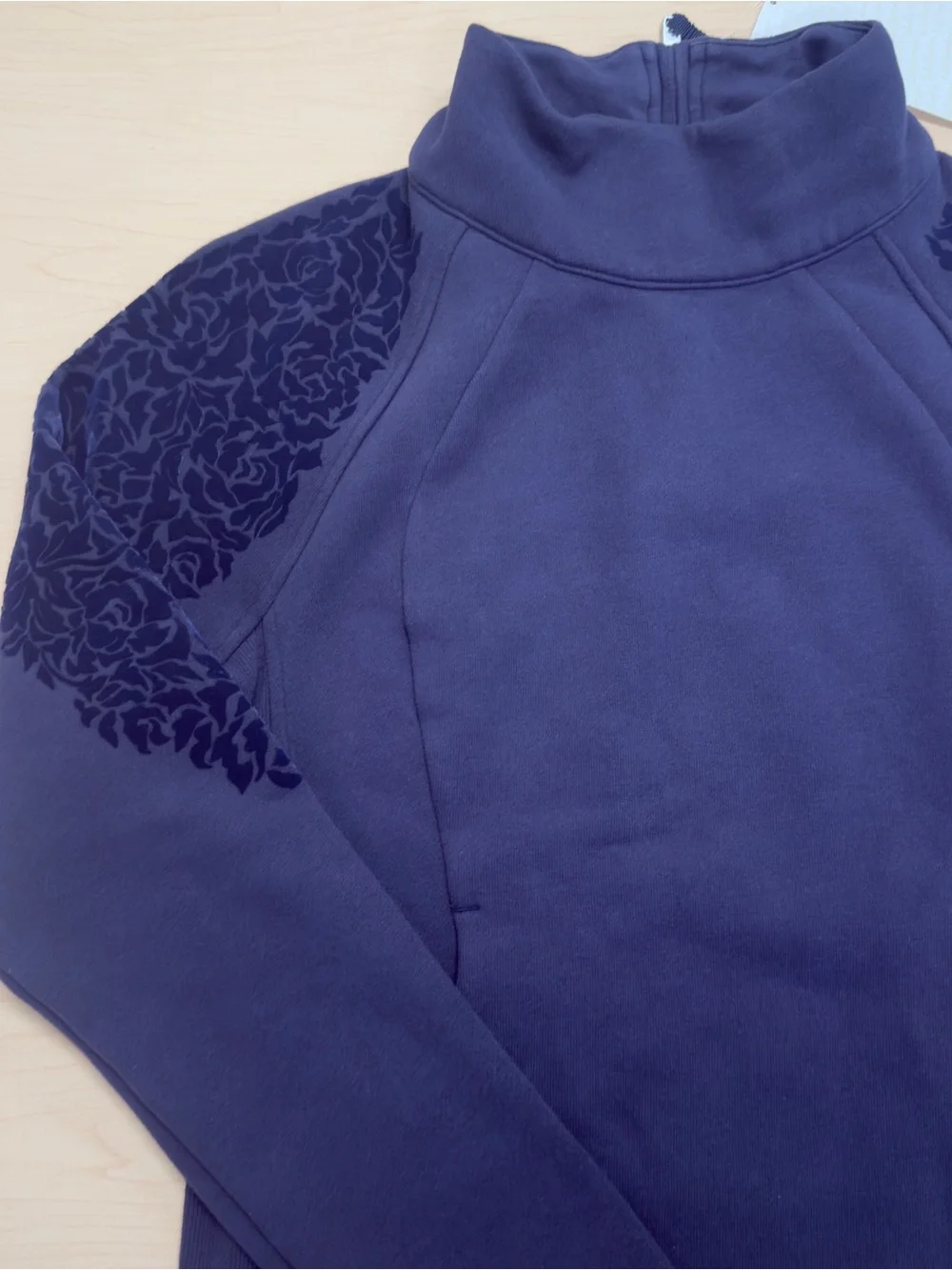 Lululemon Floral Flock Pullover Midnight Navy Velvet Shoulder Size 4 NWT